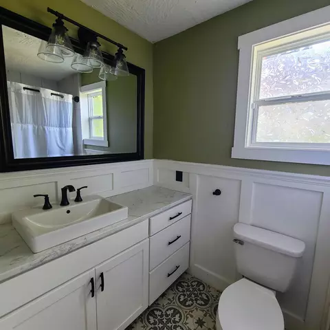 1700 N Irving Ave, Springfield, MO 65803 photo 9