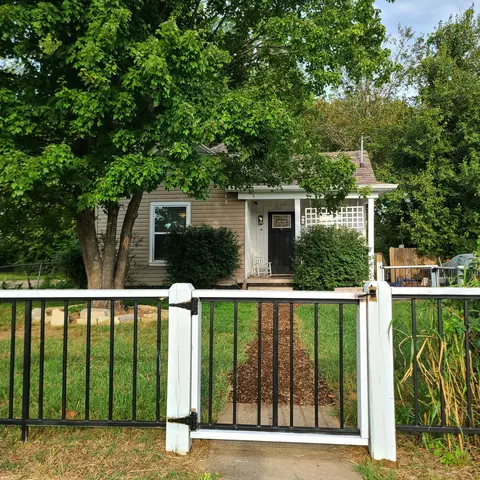 1700 N Irving Ave, Springfield, MO 65803 photo 3