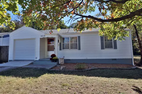 1618 E Mcdaniel St, Springfield, MO 65802