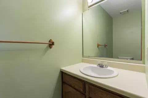 1034 W Catalpa St, Springfield, MO 65807 photo 16