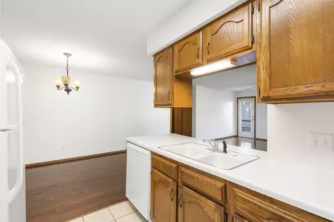 1034 W Catalpa St, Springfield, MO 65807 photo 12