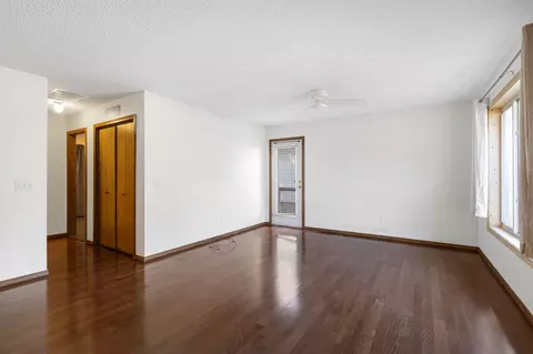 1034 W Catalpa St, Springfield, MO 65807 photo 5