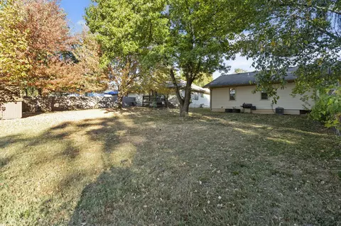 1034 W Catalpa St, Springfield, MO 65807 photo 25