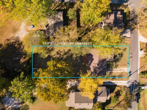 804 W Robertson, Ozark, MO 65721 photo 3