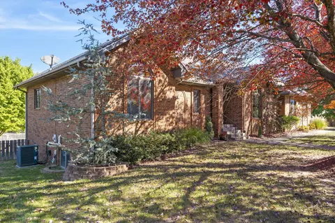 3433 E Blueridge St, Springfield, MO 65809 photo 2