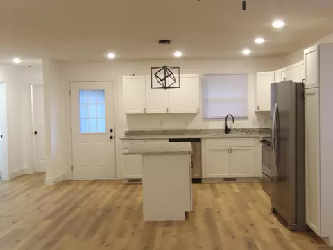 1711 W Lynn St, Springfield, MO 65802 photo 9