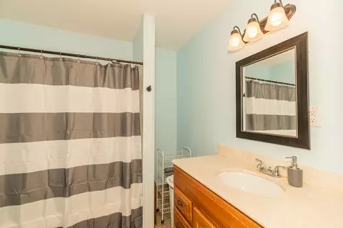 1305 E Sycamore St, Monett, MO 65708 photo 9