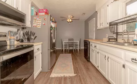 1305 E Sycamore St, Monett, MO 65708 photo 6