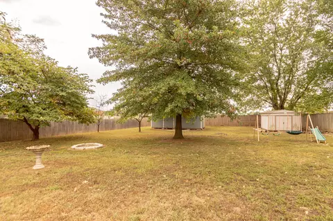 1305 E Sycamore St, Monett, MO 65708 photo 19