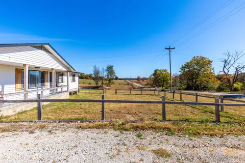 46681 State Route 14, Dora, MO 65637 photo 2