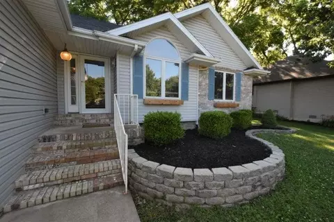 2909 S Eldon Ave, Springfield, MO 65807 photo 1