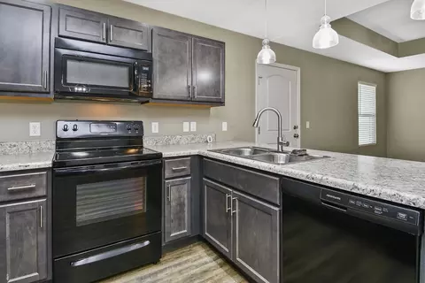 5533 W Yew St, Springfield, MO 65802 photo 10
