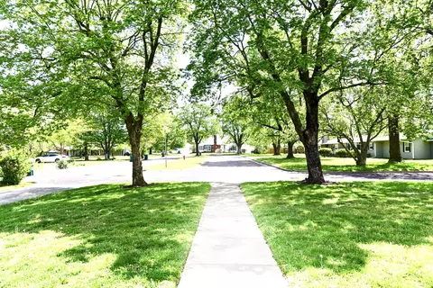 7 Sunset Dr, Monett, MO 65708 photo 9