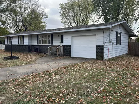 123 Melody Ln, Monett, MO 65708 photo 4