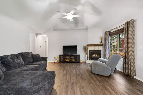 904 W Snider St, Ozark, MO 65721 photo 9