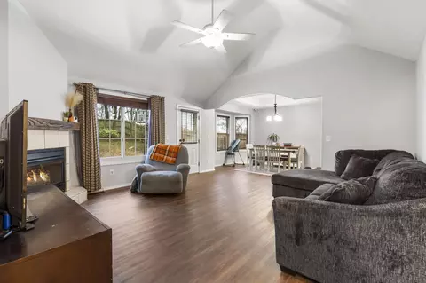 904 W Snider St, Ozark, MO 65721 photo 3