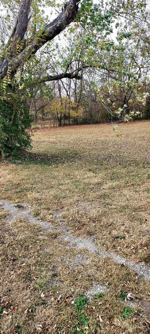 619 W Morrow, Buffalo, MO 65622 photo 3