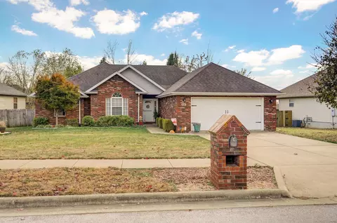 922 E Weldon Dr, Nixa, MO 65714 photo 1