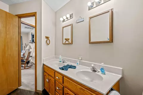 104 S Inmon St, Clever, MO 65631 photo 17