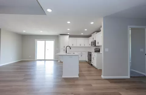 877 S Parkside Cir, Nixa, MO 65714 photo 7