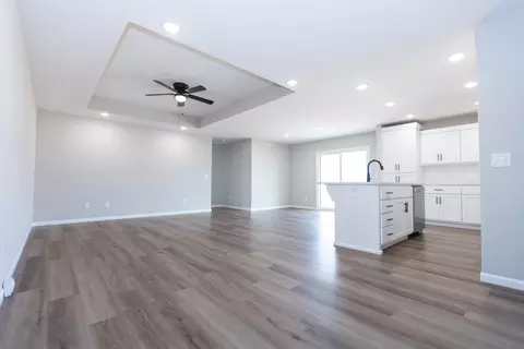 877 S Parkside Cir, Nixa, MO 65714 photo 6