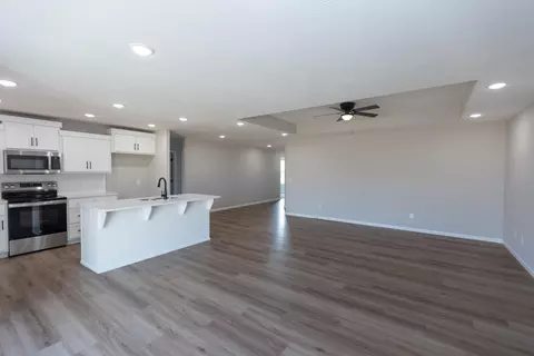 877 S Parkside Cir, Nixa, MO 65714 photo 9