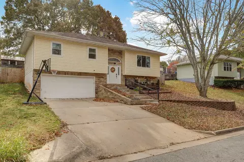 1904 E Samuel J St, Ozark, MO 65721 photo 2