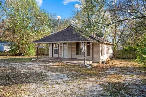 3216 W Page St, Springfield, MO 65802 photo 2