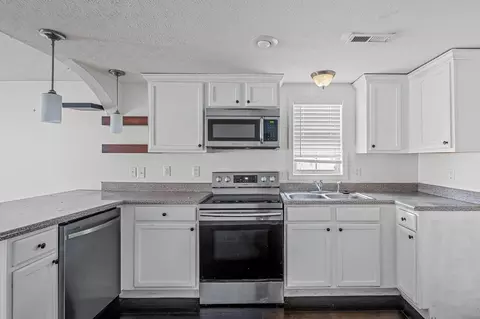 3216 W Page St, Springfield, MO 65802 photo 7