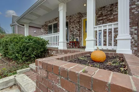 1318 W Swallow St, Springfield, MO 65810 photo 2