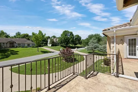 Exterior - 3965 E Turtle Hatch Rd, Springfield, MO 65809 photo 3 of 10