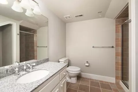 Bath - 3965 E Turtle Hatch Rd, Springfield, MO 65809 photo 5 of 12