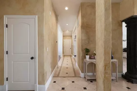 Entry Way - 3965 E Turtle Hatch Rd, Springfield, MO 65809 photo 6 of 13