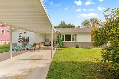 1448 S Overbrook Ave, Springfield, MO 65807
