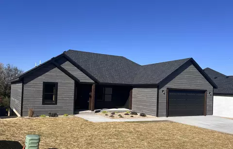 789 S Elm St, Marshfield, MO 65706 photo 2