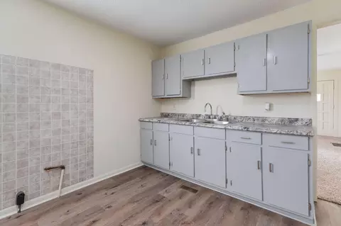 1022 N Newton Ave, Springfield, MO 65802 photo 5