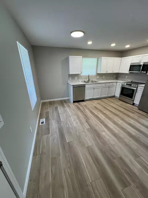 2202 N Pierce Ave #A & B, Springfield, MO 65803 photo 5