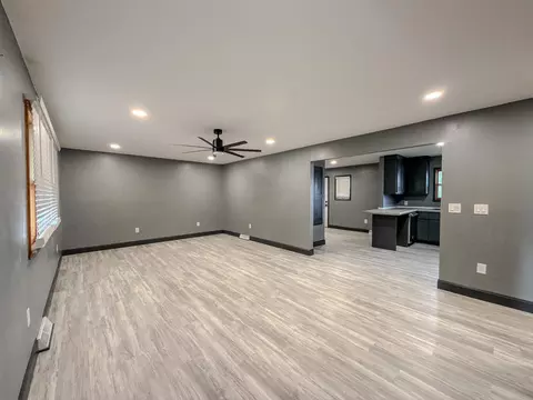 102 S Washburn St, Exeter, MO 65647 photo 3