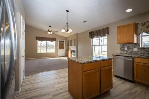 879 S Hickory Ln, Nixa, MO 65714 photo 4