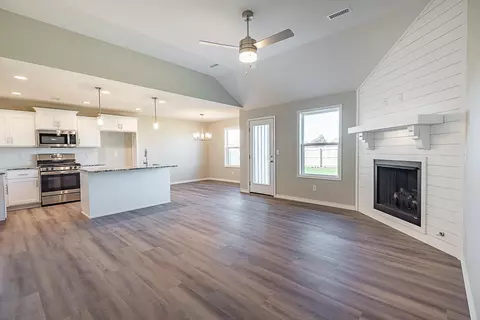 657 W Pinewood St, Nixa, MO 65714 photo 18