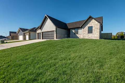 657 W Pinewood St, Nixa, MO 65714 photo 13