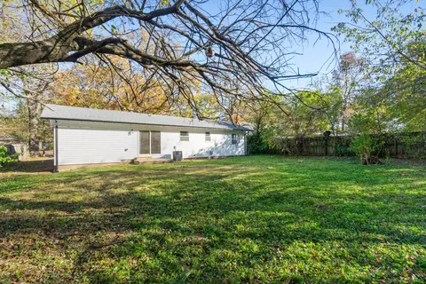 1015 S Gelven Ave, Springfield, MO 65804 photo 27