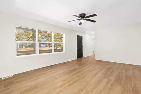 1015 S Gelven Ave, Springfield, MO 65804 photo 8