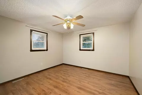 1421 S Catalina Ave, Springfield, MO 65804 photo 6