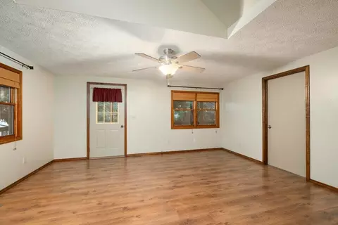 1421 S Catalina Ave, Springfield, MO 65804 photo 4