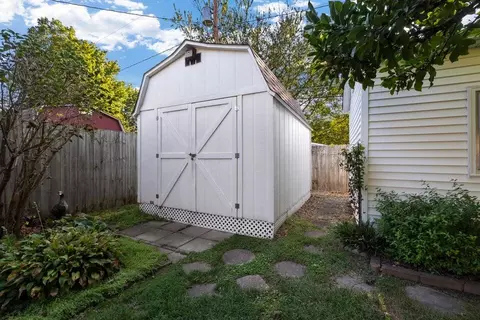 1421 S Catalina Ave, Springfield, MO 65804 photo 11