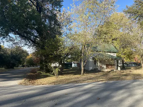 300 E 5th St, Lamar, MO 64759 photo 2
