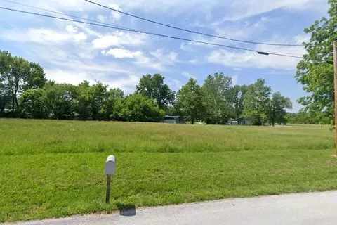 612 W Morrow, Buffalo, MO 65622 photo 2