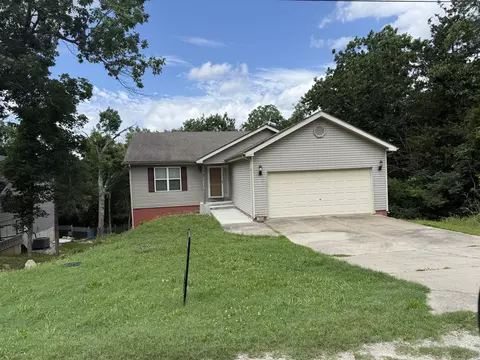 5058 Greenwood Dr, Merriam Woods, MO 65740