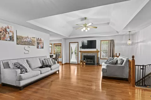 102 Jacaranda, Willard, MO 65781 photo 6